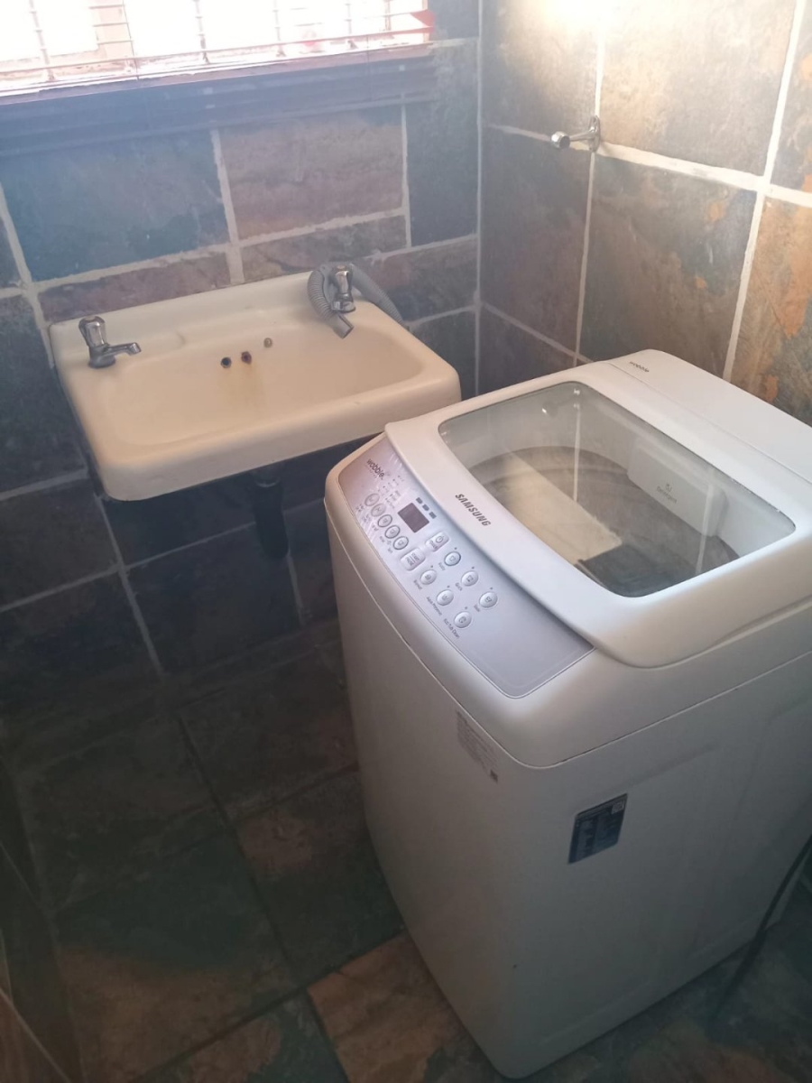 To Let 1 Bedroom Property for Rent in Navalsig Free State